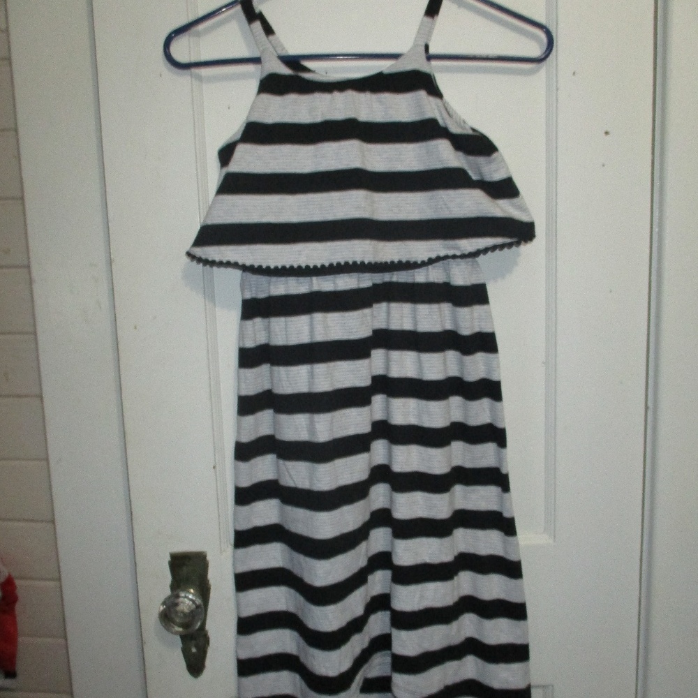 CIRCO..GIRLS 6/6X. NWOT.BLACK/WHITE/GREY